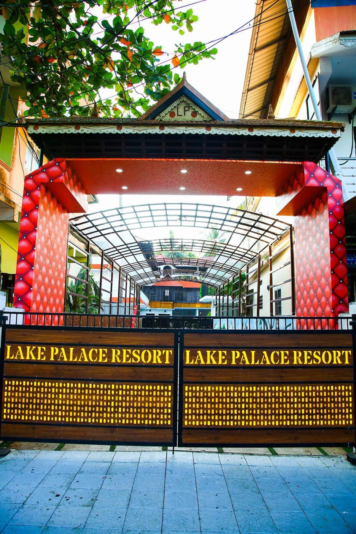 Lake Palace Family Resort Kumarakom Eksteriør billede